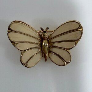Vintage Signed Gem Craft 3D Butterfly Cream Enamel Gold Tone Brooch Pin Boho